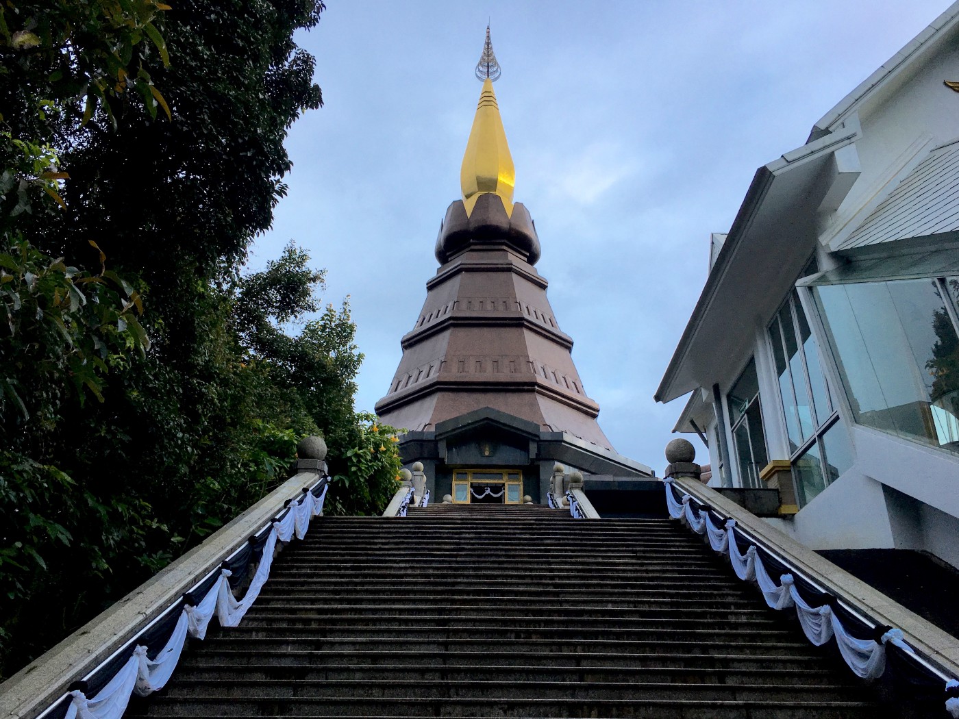 Pra Ma Ha Tat Temple